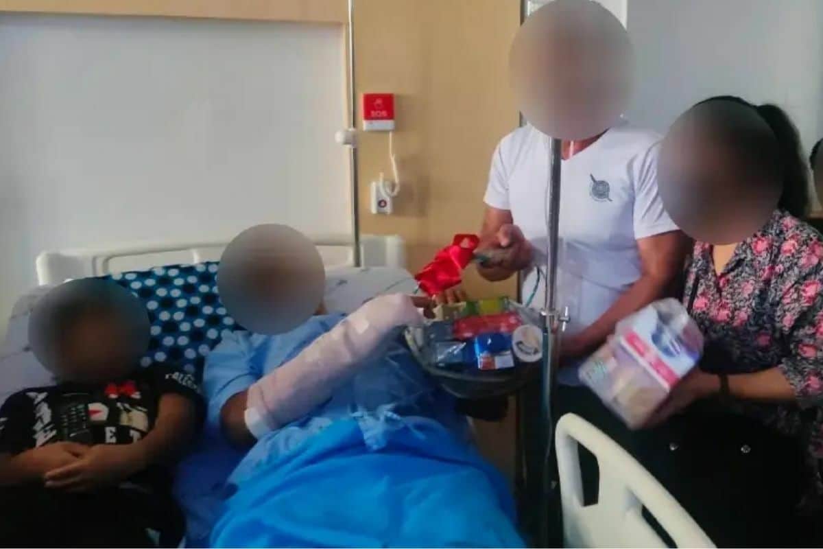 Drunk police officer crashes sedan into two motorcycles in Narathiwat