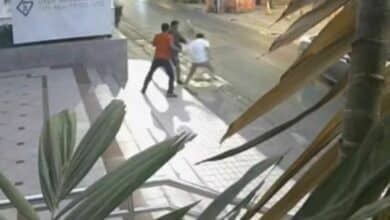 2 suspects at large after assaulting Thai doctor outside Bangkok clinic