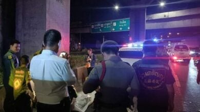 Myanmar driver hits pedestrian on Vibhavadi Rangsit, fatal accident | Thaiger