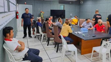 17 arrested: Phuket police roll the dice on illegal gambling | Thaiger