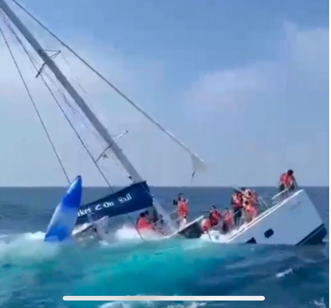 Catamaran catastrophe avoided: Foreign tourists saved off Phuket | News by Thaiger