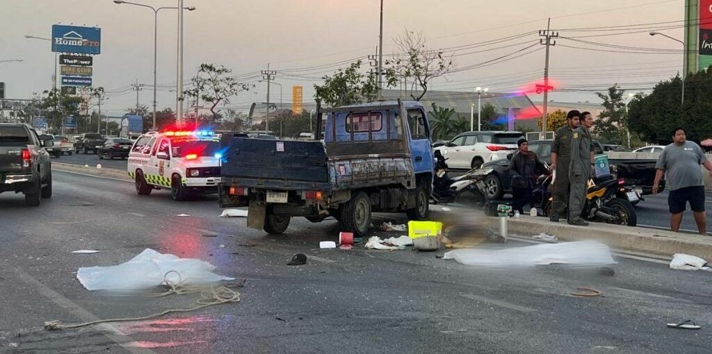 Truck overturns in Nonthaburi, killing two and injuring two