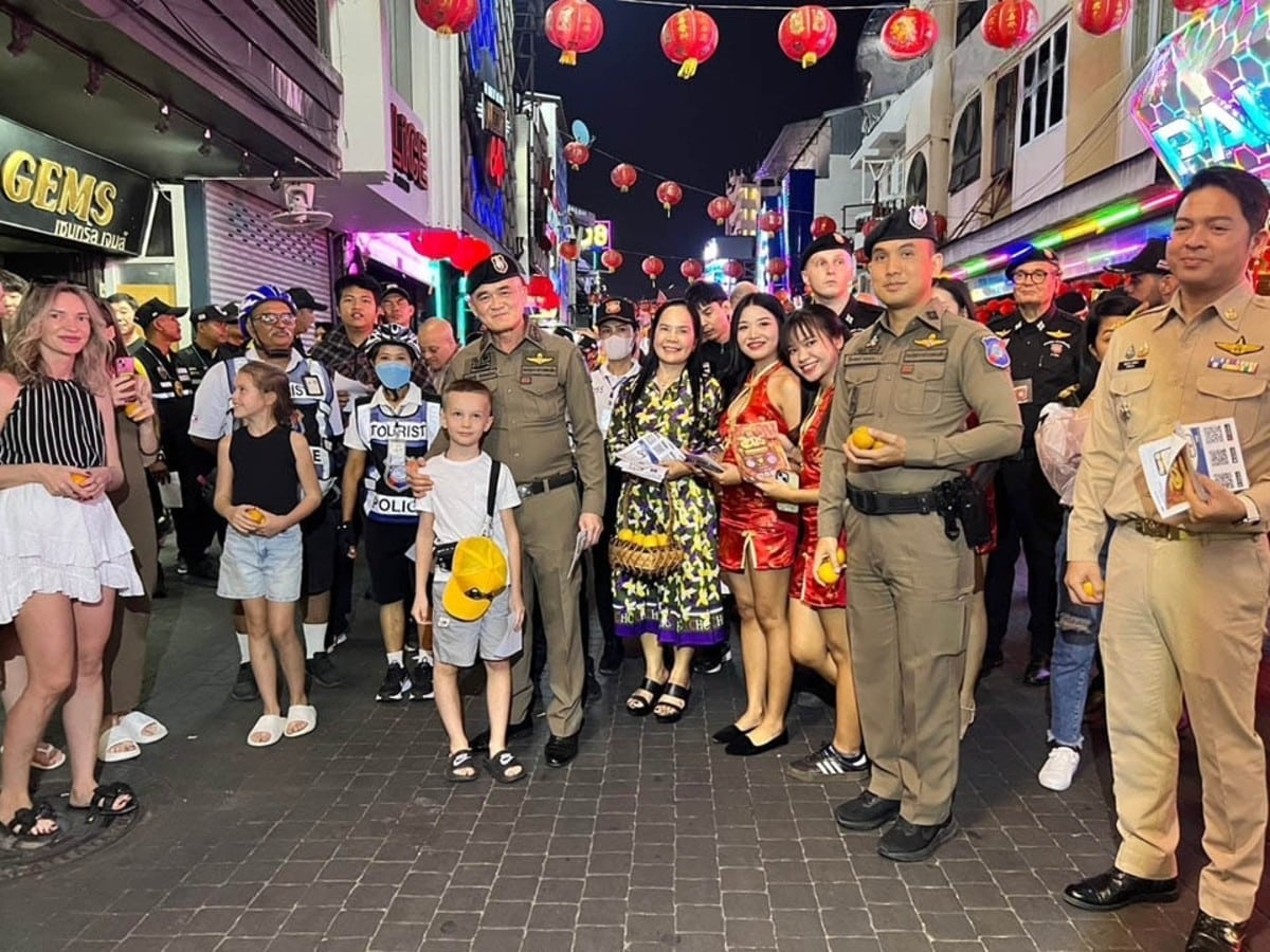 Pattaya’s Walking Street swarmed by cops in CNY crackdown