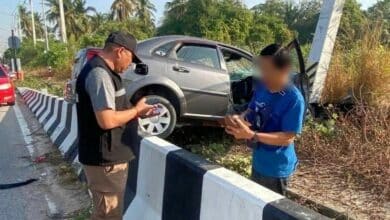 Driver cheats death after terrifying Pattaya motorway smash