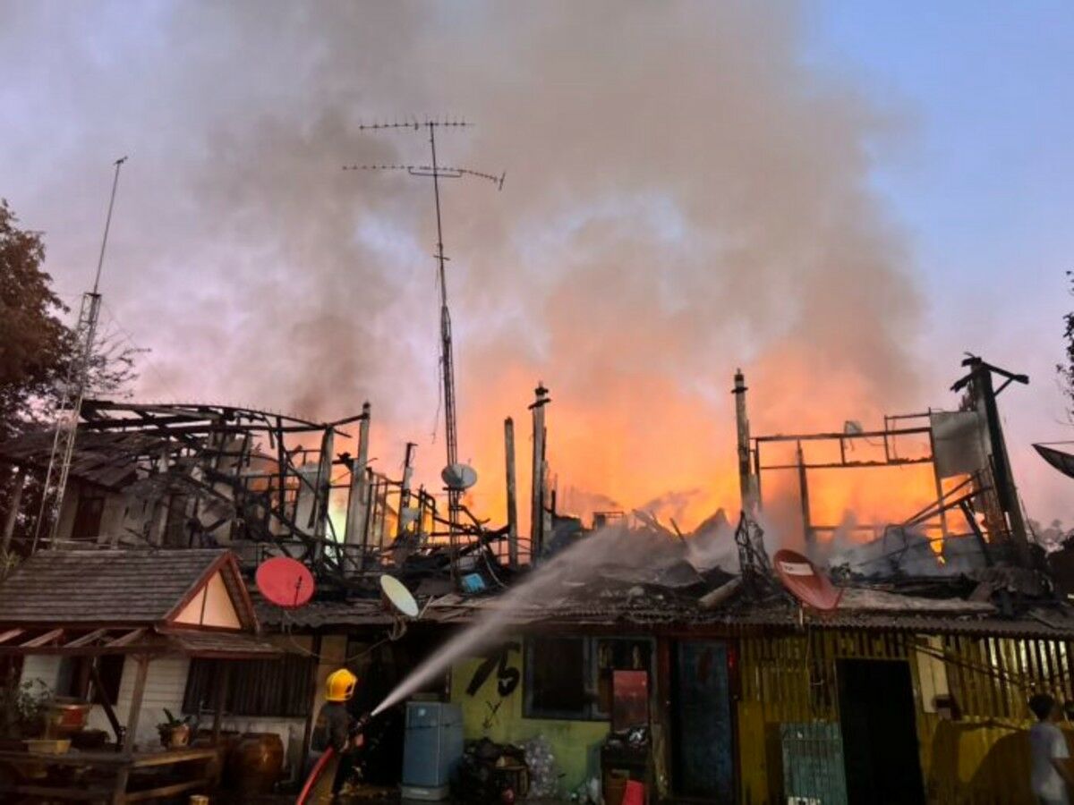 Raging inferno in Naklua destroys 5 homes, injures 1