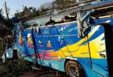 Tourist bus accident in Laos injures 25 foreigners, no Thais involved