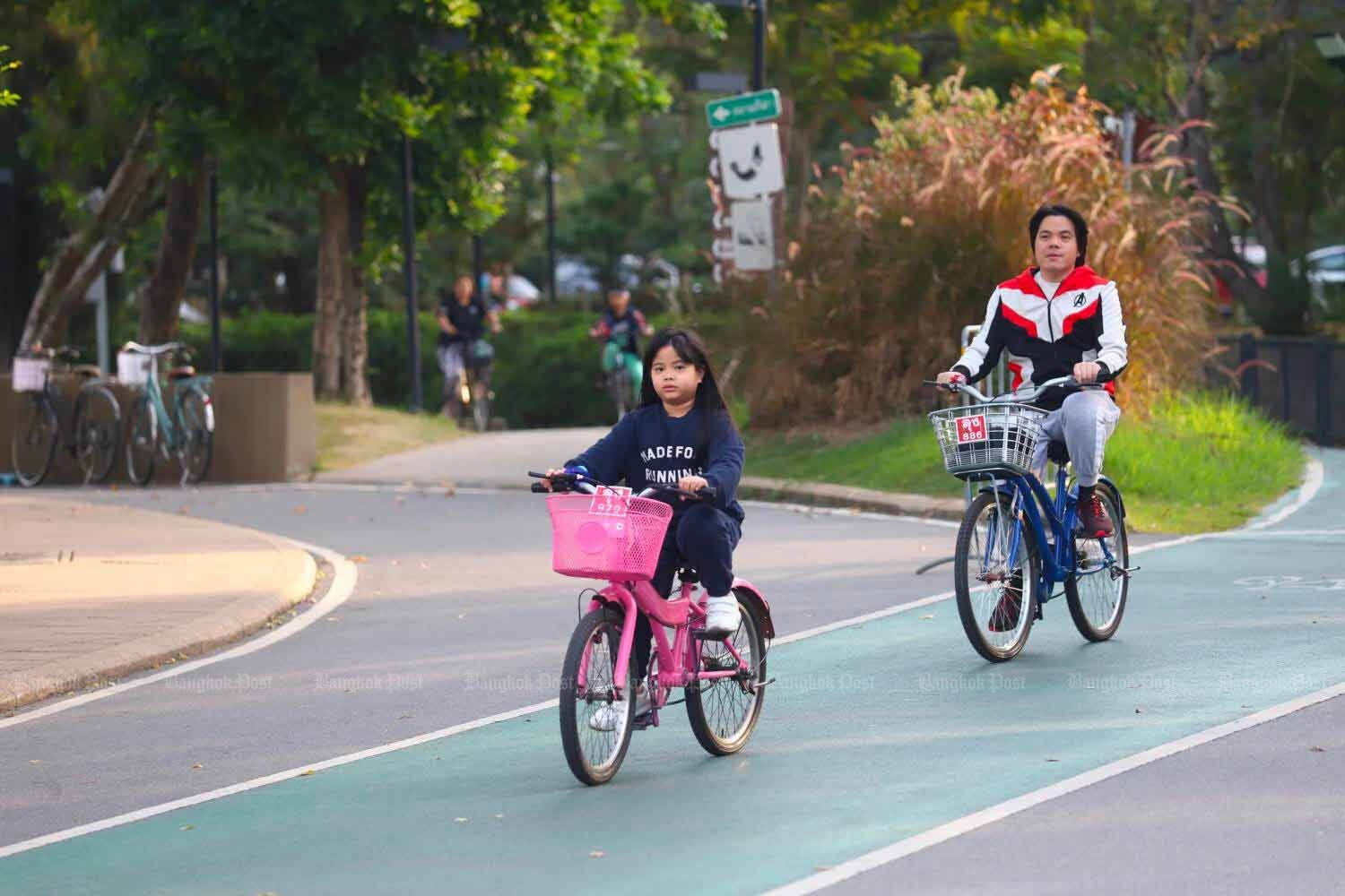 Bangkok braces for coldest days in 40 years amid fierce winds | News by Thaiger