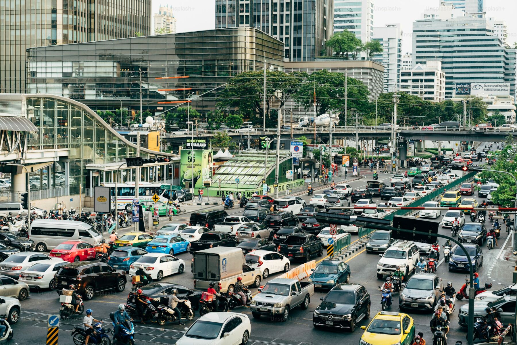 Bangkok’s traffic gridlock gets a tech-tock fix