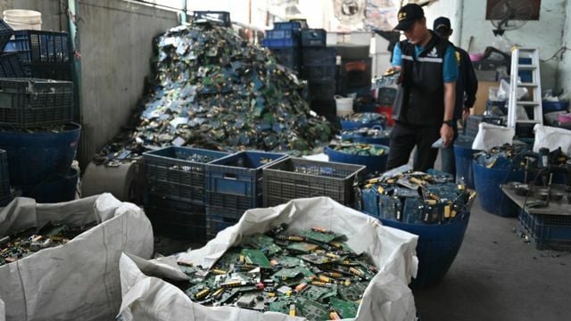 Waste not, want rot: Cops bust illegal e-waste ring in Samut Sakhon