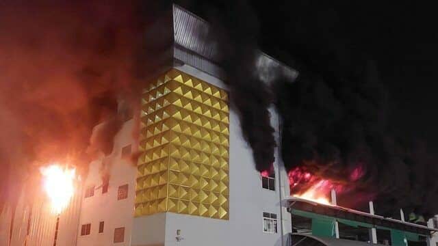 Burning rubber: Blazing inferno engulfs Bangkok car plant | News by Thaiger