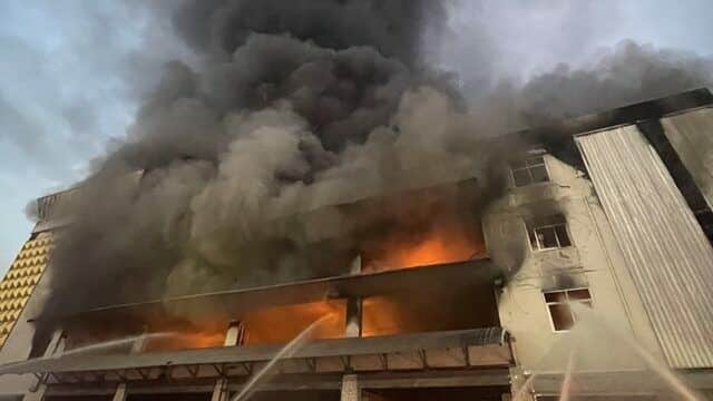 Burning rubber: Blazing inferno engulfs Bangkok car plant | News by Thaiger