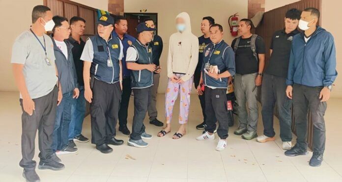 Police arrest man for trafficking 14 year old girl in Narathiwat