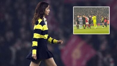 Flipping brilliant! Blackpink’s Lisa tosses coin in London derby