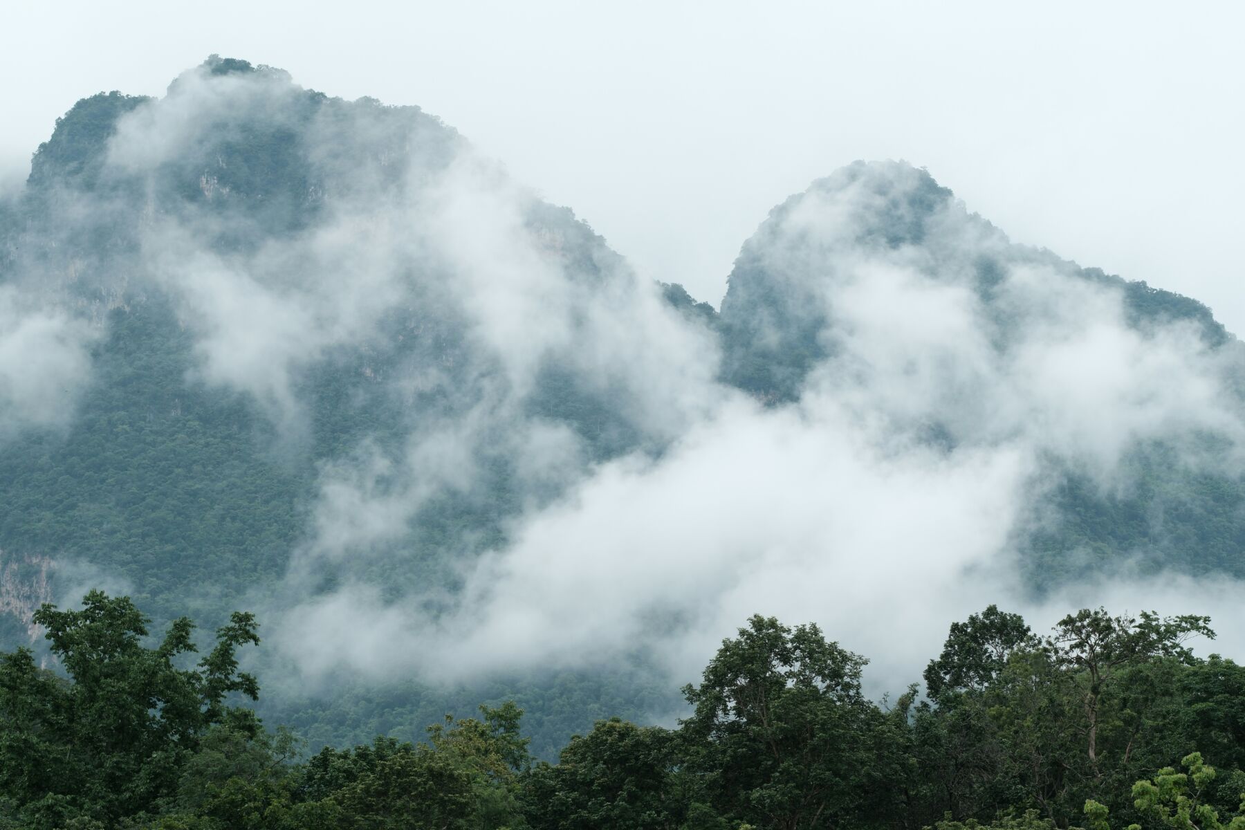 Cold weather grips Thailand, thunderstorms hit the south