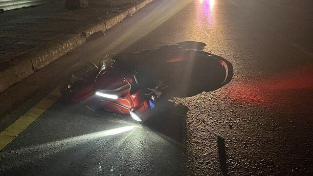 Motorcyclist dies in crash on Rojana Road in Ayutthaya