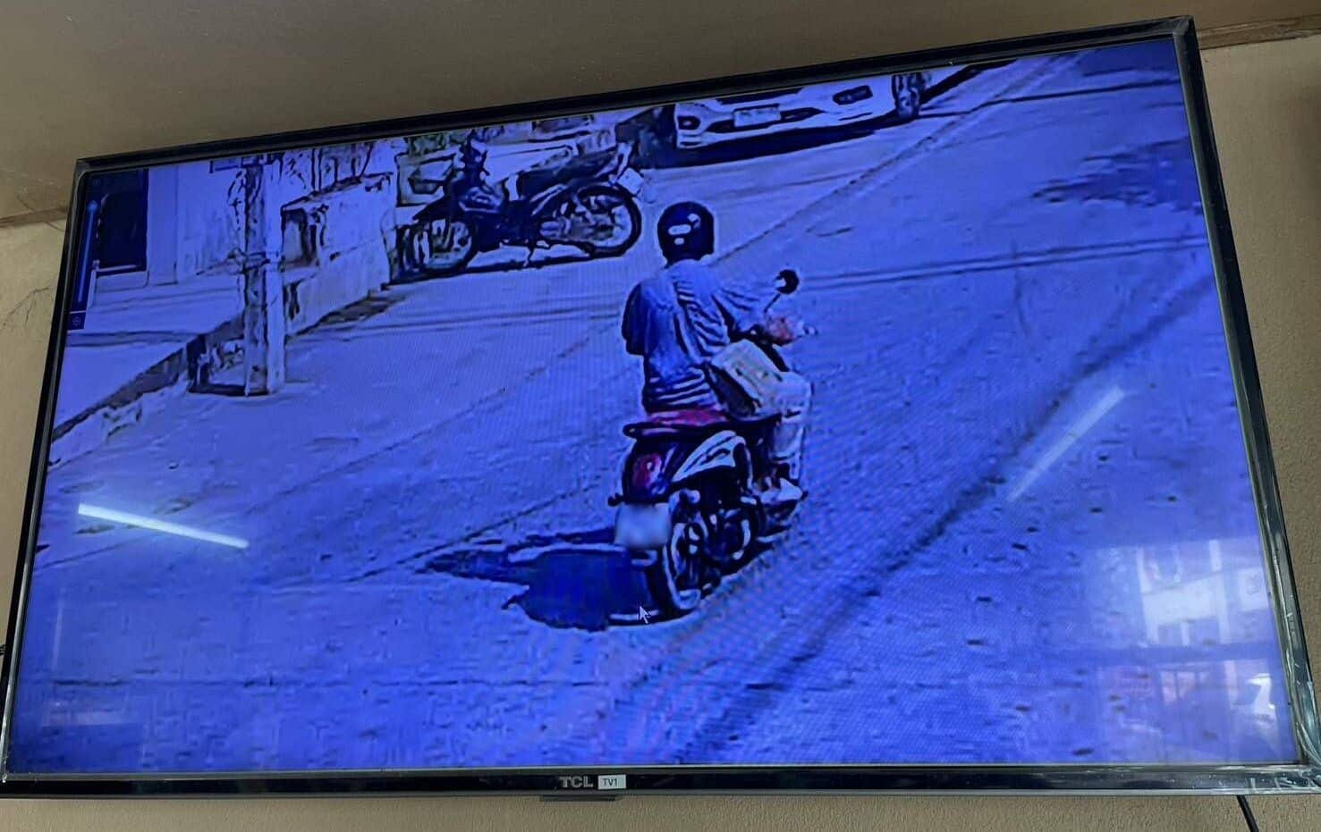 Gold rush: Daylight thief strikes Phitsanulok market | News by Thaiger