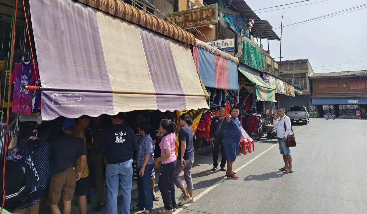 Gold rush: Daylight thief strikes Phitsanulok market | News by Thaiger