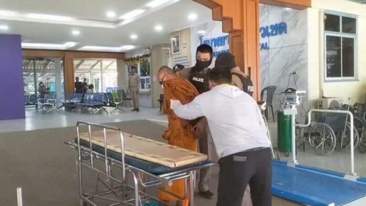 Monk on knife and axe rampage wreaks havoc in Surin temple