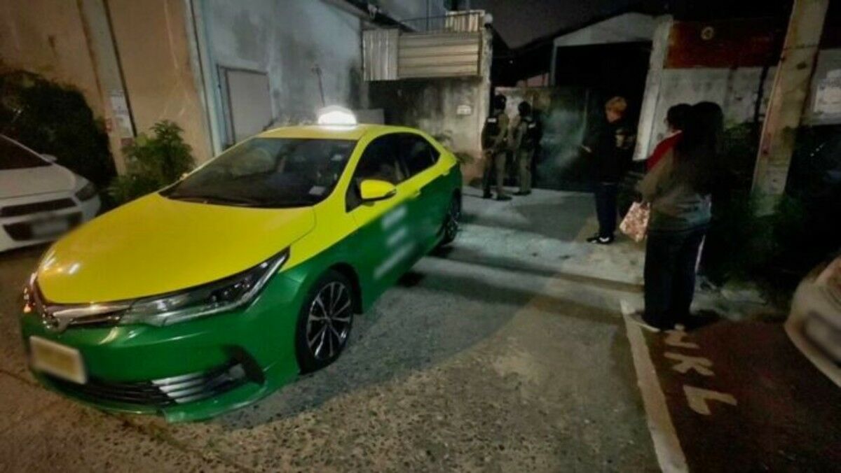 Passenger refuses to pay full fare in Ayutthaya taxi dispute (video)