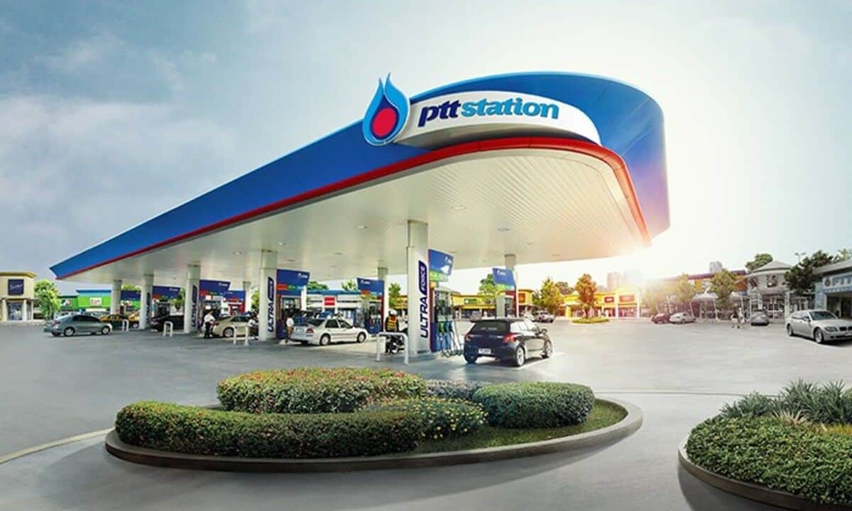 PTT Station lowers benzine, gasohol prices except E85