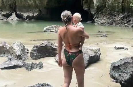 Norwegian parents' cave tour with baby in Thailand sparks debate | News by Thaiger