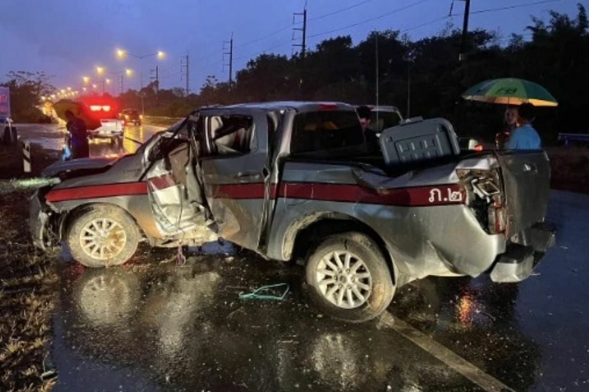 Puff, cuff, and rough: Thai cop busted for smuggling after crash