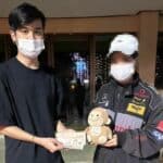 Thai woman earns 30,000 baht for reuniting man with monkey doll | Thaiger