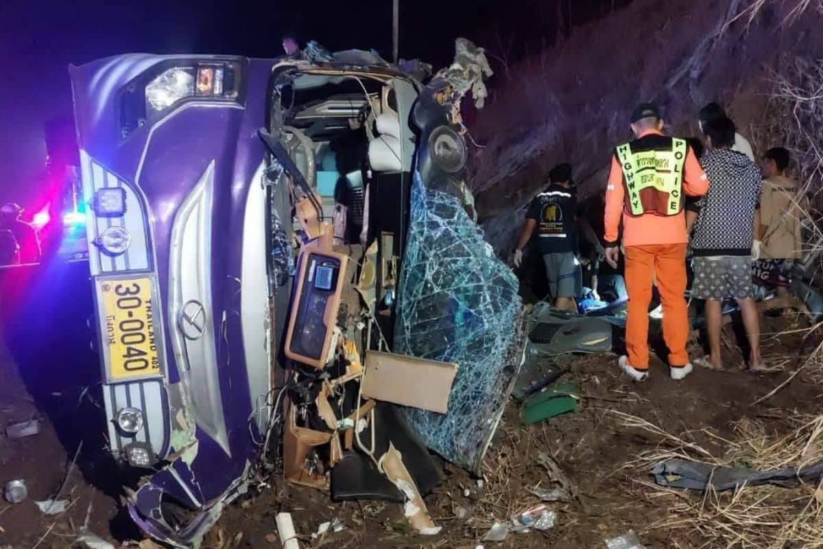 Death toll in Prachin Buri bus crash rises to 19, victim’s valuables missing