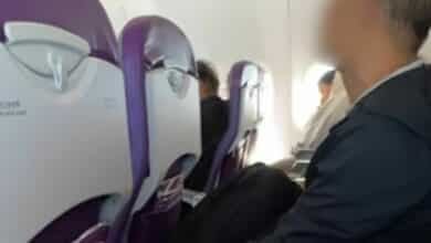 Thai woman catches Chinese man stealing on flight to Hong Kong