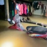 Phatthalung residents evacuate as flash floods hit due to heavy rain | Thaiger