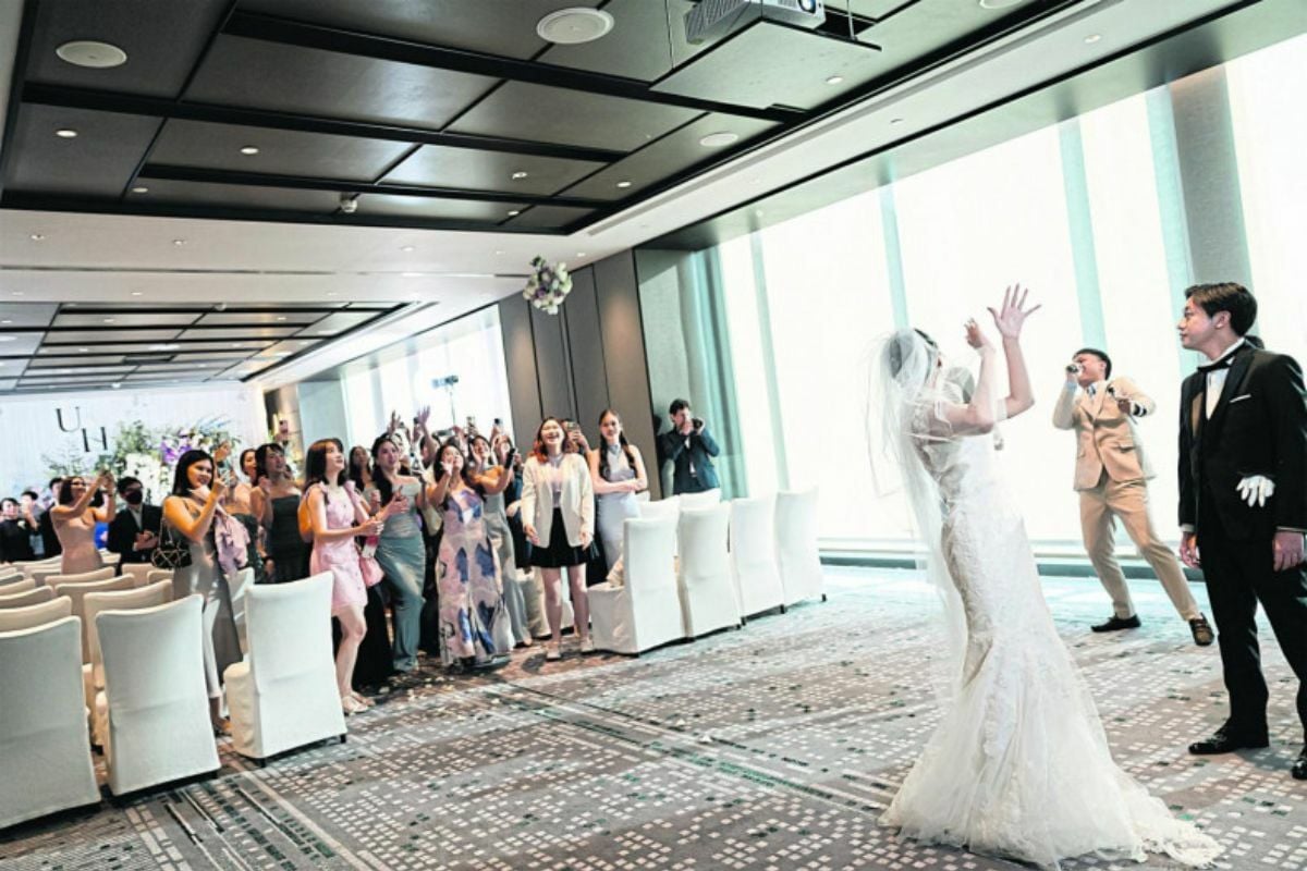 Single Thais impact wedding industry with shifting social values