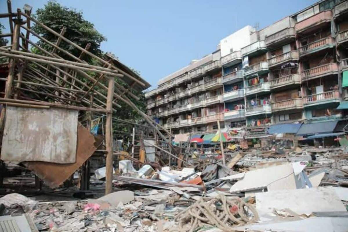 Pattaya demolishes illegal structures in drug-prone area