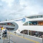 Cruise company apologises for pouring trash into Chao Phraya (video) | Thaiger