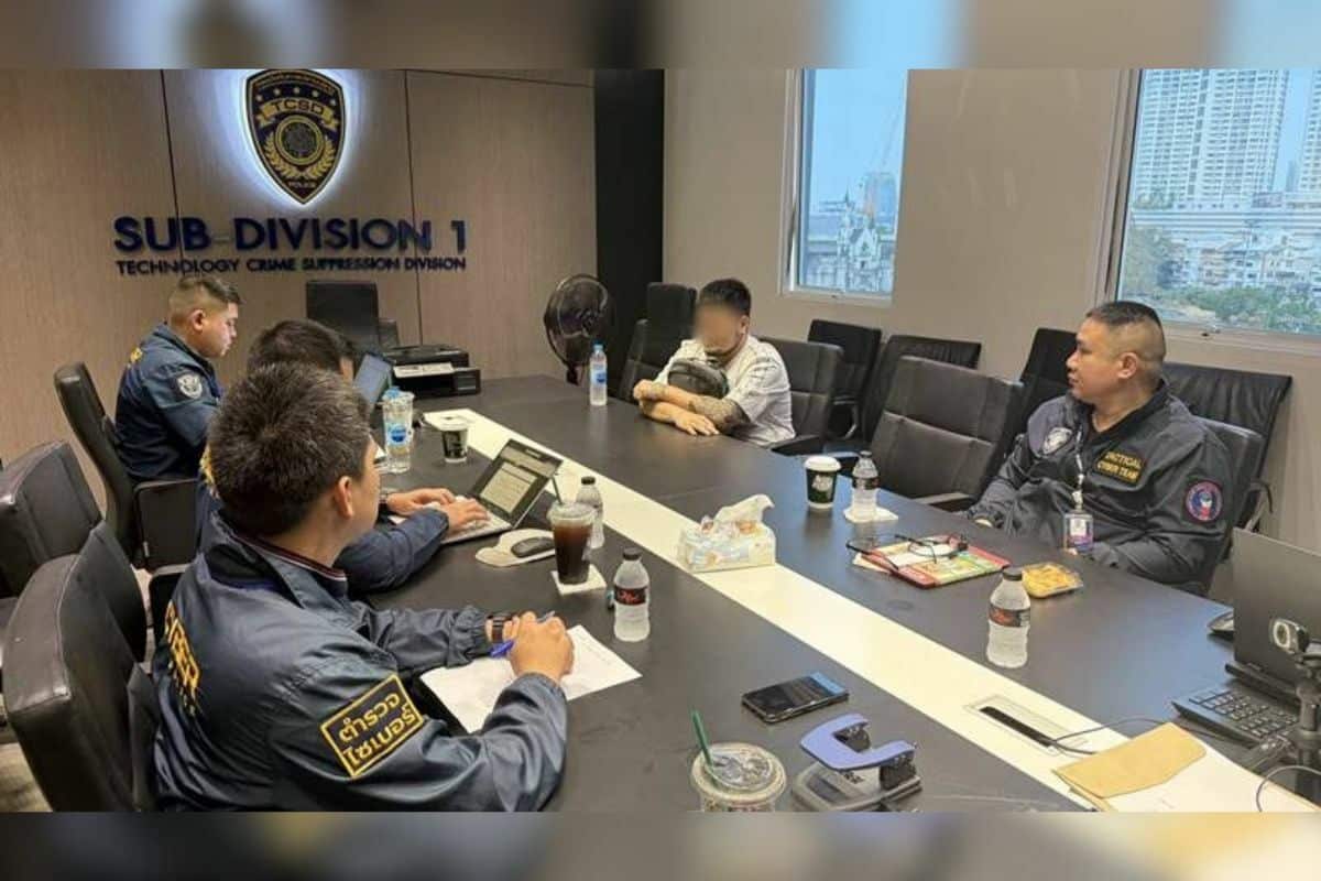 Cyber police crack down on scam gang in Chon Buri