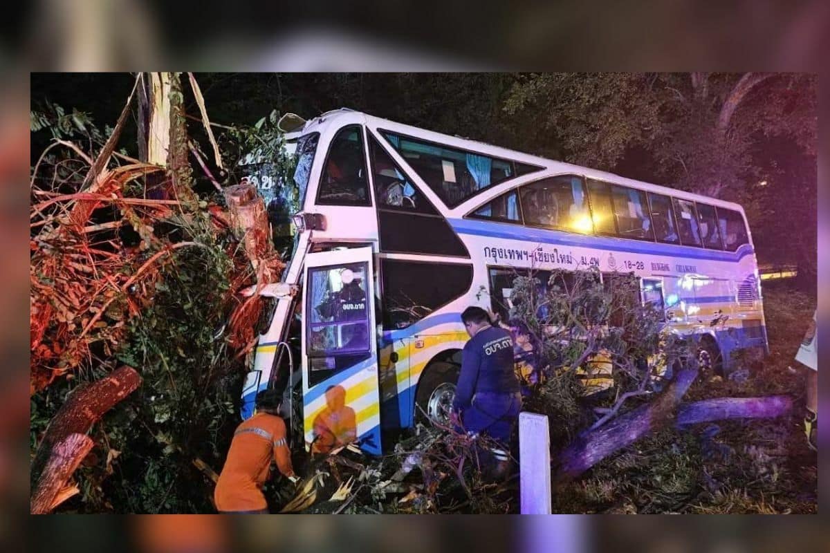 Bus crash in Tak leaves driver, attendant dead, 35 tourists hurt