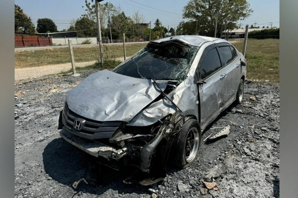 Eerie occurrence: Music plays on after car crashes in Ratchaburi