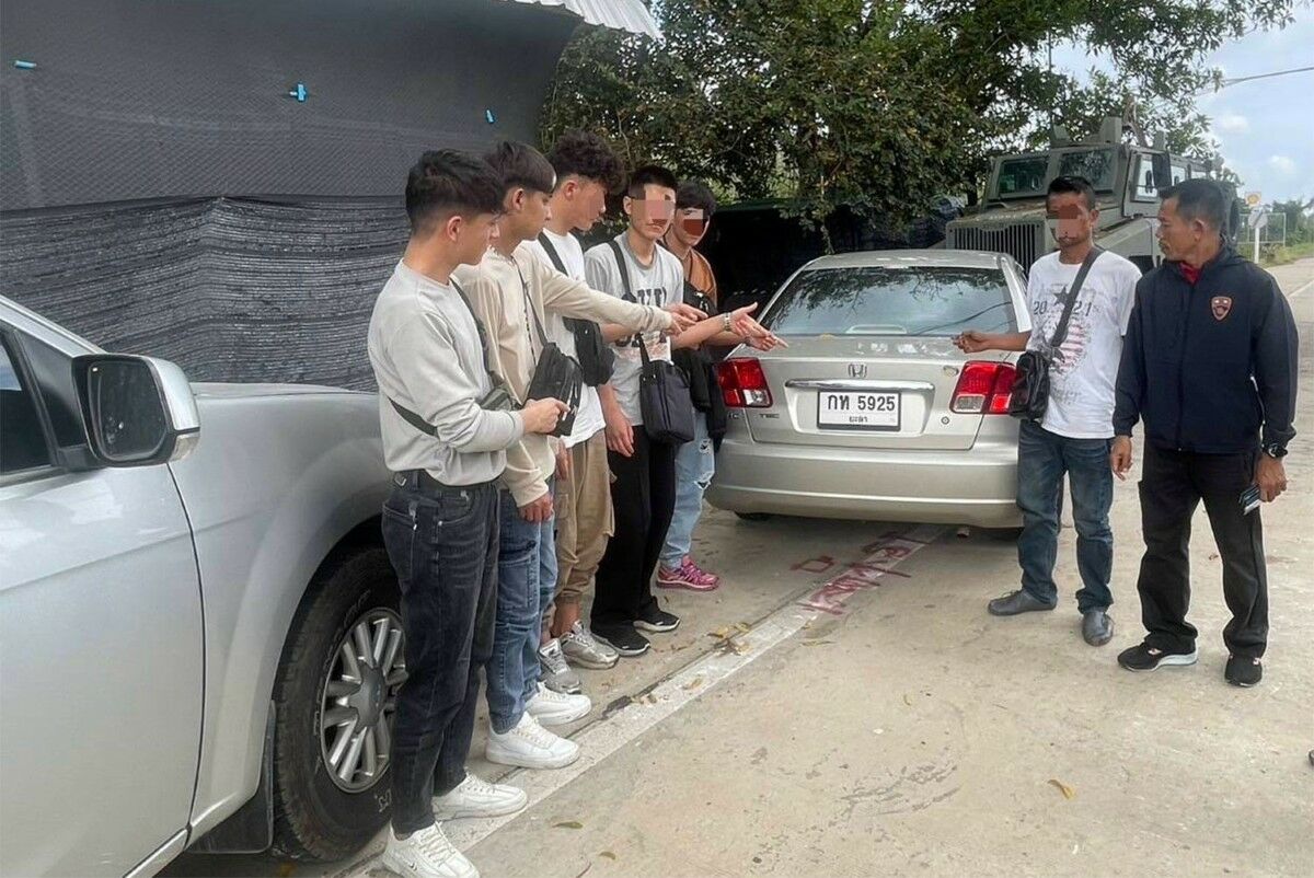 Nine Afghans detained for illegal entry with Thai smugglers