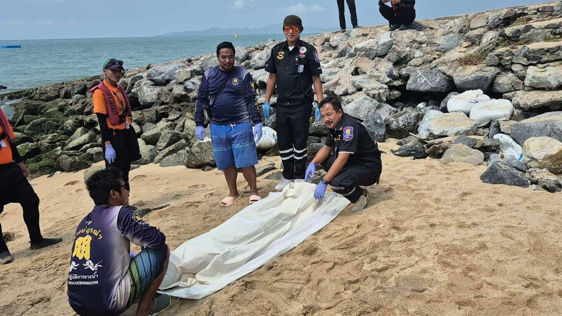 Police fish out man’s body found floating in Pattaya Bay