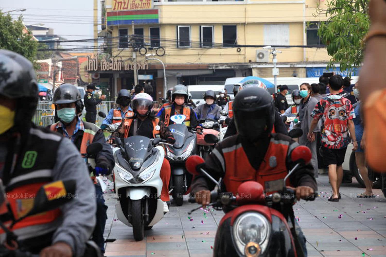 Fare fight: Bang Lamung bikers protest against ride-hailing rivals