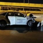 Taxi hijacking attempt ends in crash on Phahonyothin Road | Thaiger