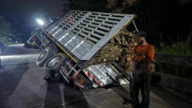 Truck falls through damaged bridge in Prachuap Khiri Khan