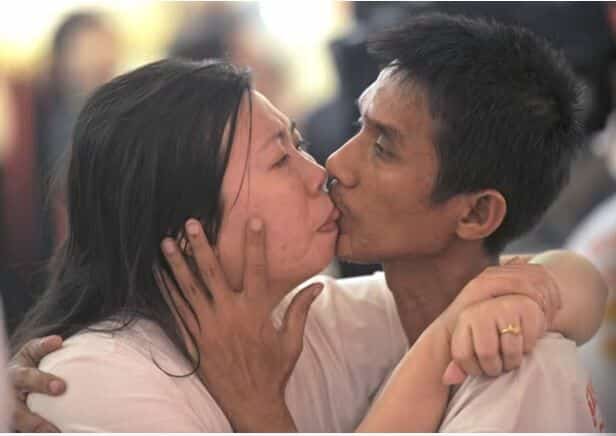 World’s longest kiss Thai couple split after record-breaking romance | News by Thaiger