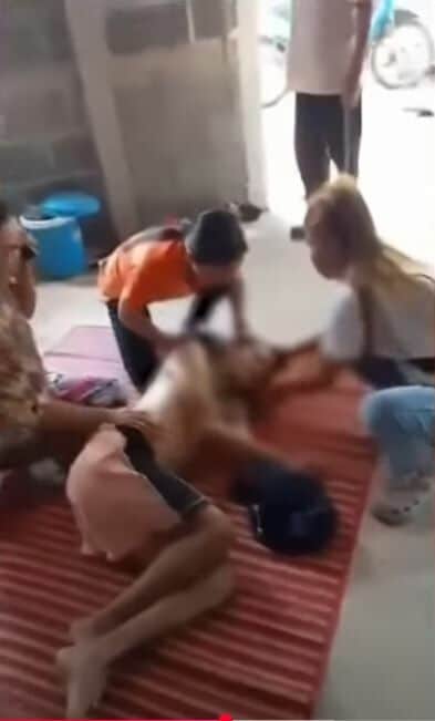 Village hero saves choking man with CPR after water mishap (video) | News by Thaiger