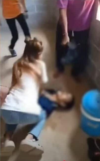 Village hero saves choking man with CPR after water mishap (video) | News by Thaiger