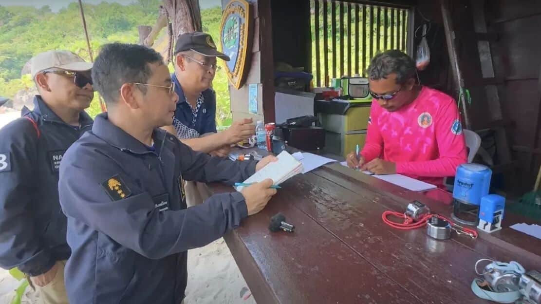 Similan scandal: Park boss booted over dodgy e-ticket scheme | News by Thaiger