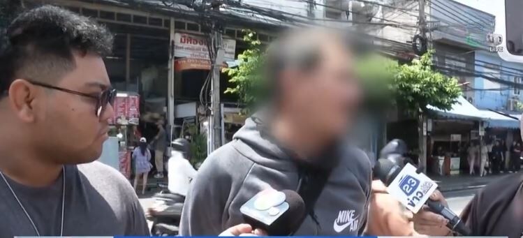 Bangkok motorist and rider resolve dispute, share ride home (video) | News by Thaiger