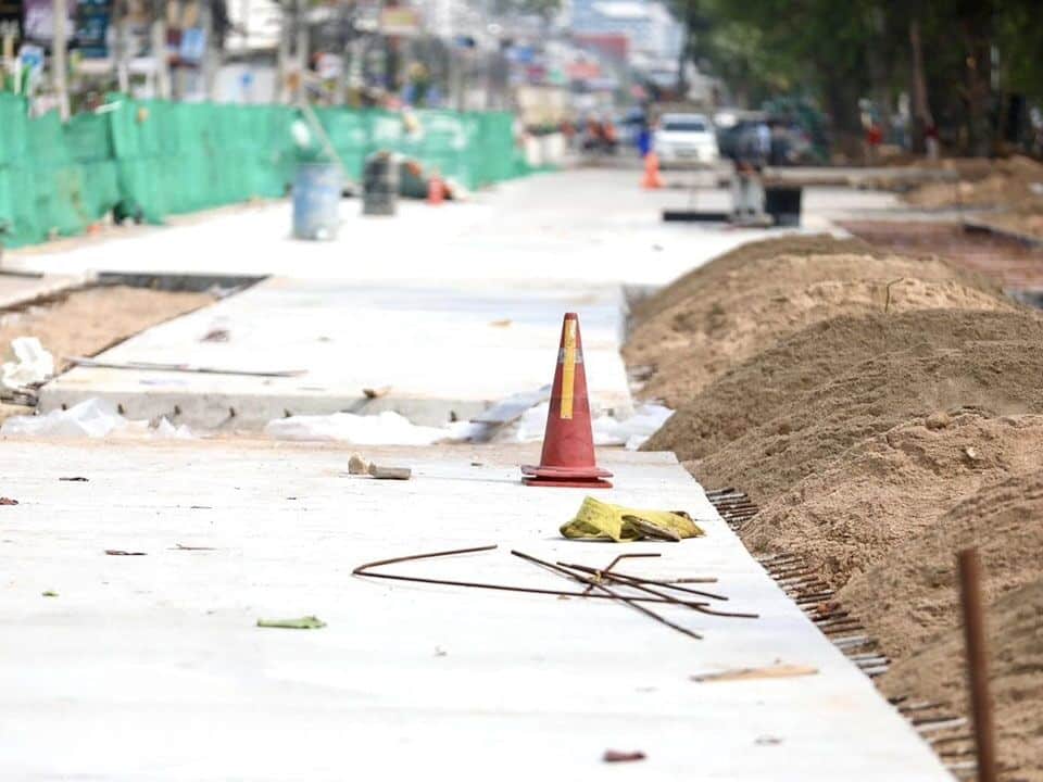 Jomtien Beach revamp nears completion, flooding fix underway | News by Thaiger