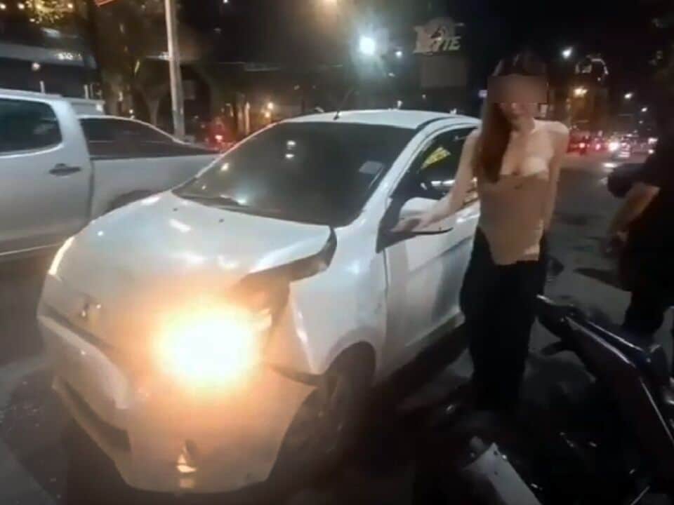 Drunk transwoman driver crashes into Pattaya meatball vendor | News by Thaiger