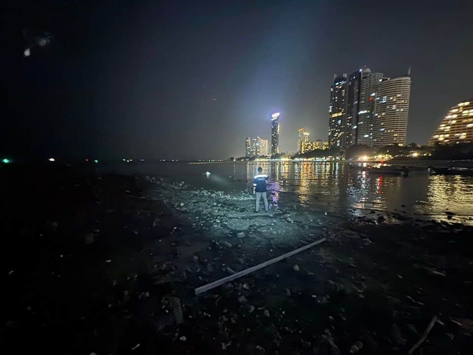 Mysterious pipe near Pattaya beach sparks pollution concerns | News by Thaiger