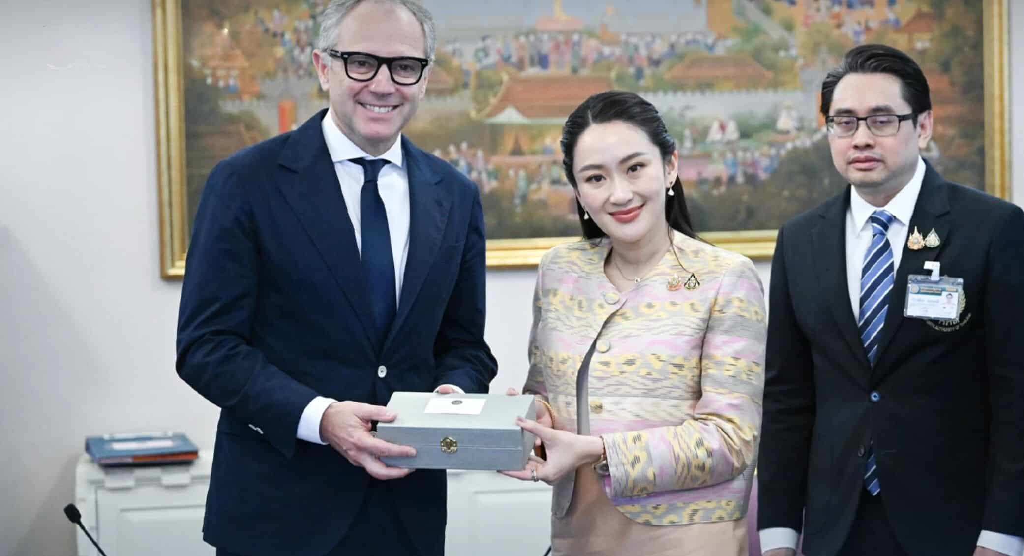 Thai-speed ahead: PM revs up talks for F1 grand prix in Thailand | News by Thaiger